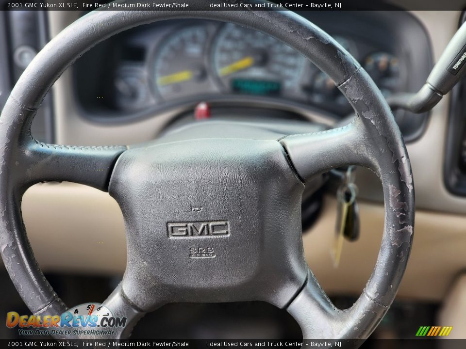 2001 GMC Yukon XL SLE Steering Wheel Photo #16