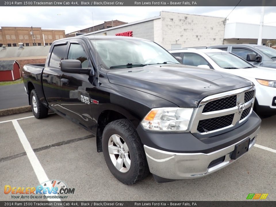 Front 3/4 View of 2014 Ram 1500 Tradesman Crew Cab 4x4 Photo #3