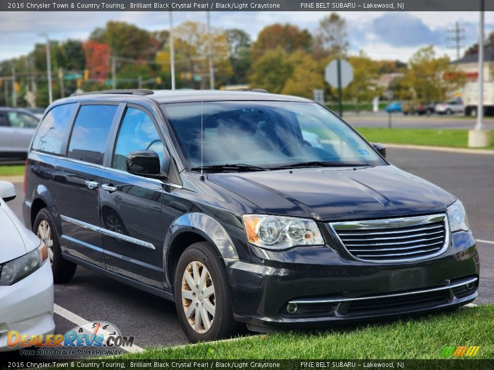 2016 Chrysler Town & Country Touring Brilliant Black Crystal Pearl / Black/Light Graystone Photo #4