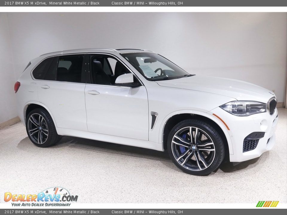 2017 BMW X5 M xDrive Mineral White Metallic / Black Photo #1