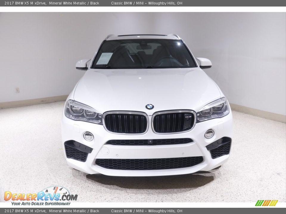 2017 BMW X5 M xDrive Mineral White Metallic / Black Photo #2