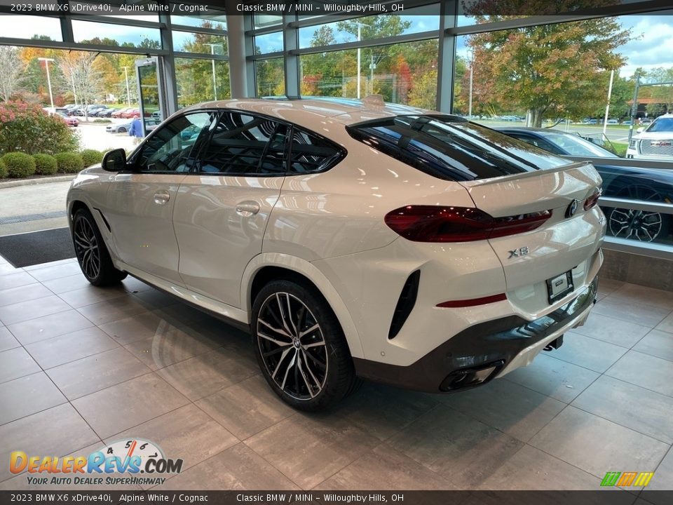 2023 BMW X6 xDrive40i Alpine White / Cognac Photo #2