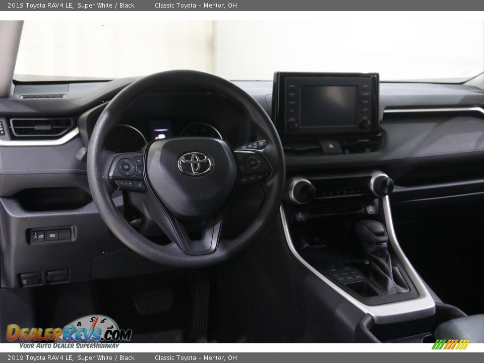 2019 Toyota RAV4 LE Super White / Black Photo #6