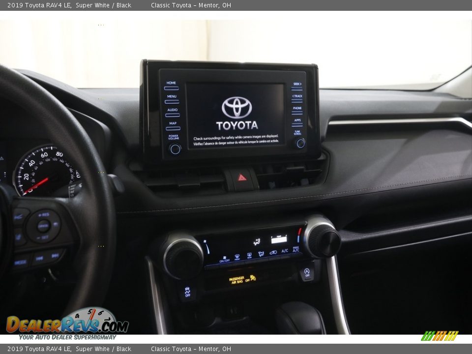 2019 Toyota RAV4 LE Super White / Black Photo #9