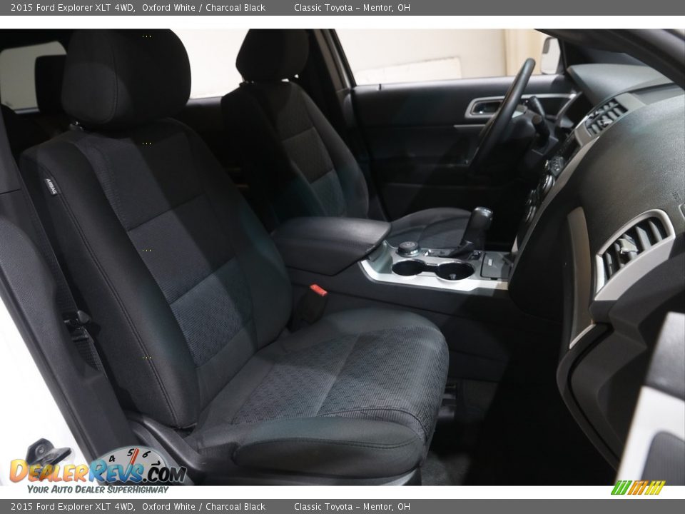 2015 Ford Explorer XLT 4WD Oxford White / Charcoal Black Photo #13