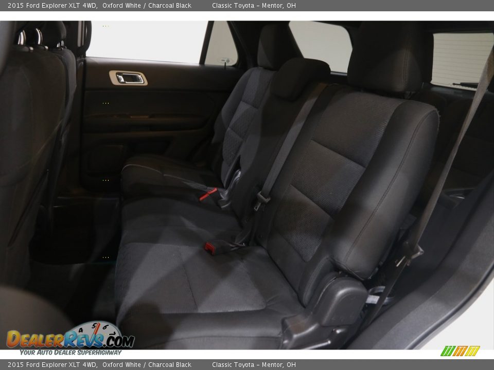 2015 Ford Explorer XLT 4WD Oxford White / Charcoal Black Photo #15