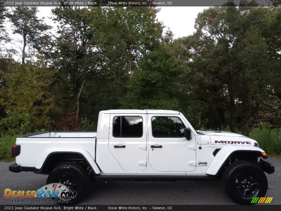 Bright White 2023 Jeep Gladiator Mojave 4x4 Photo #5