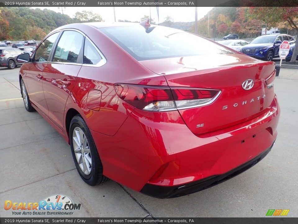 2019 Hyundai Sonata SE Scarlet Red / Gray Photo #4