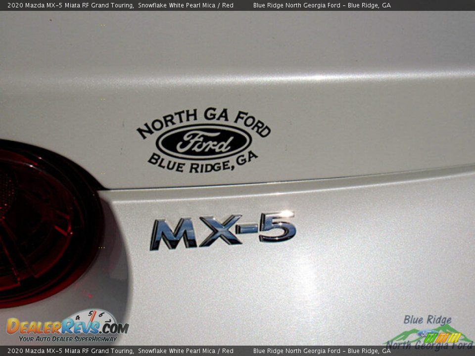 2020 Mazda MX-5 Miata RF Grand Touring Snowflake White Pearl Mica / Red Photo #31