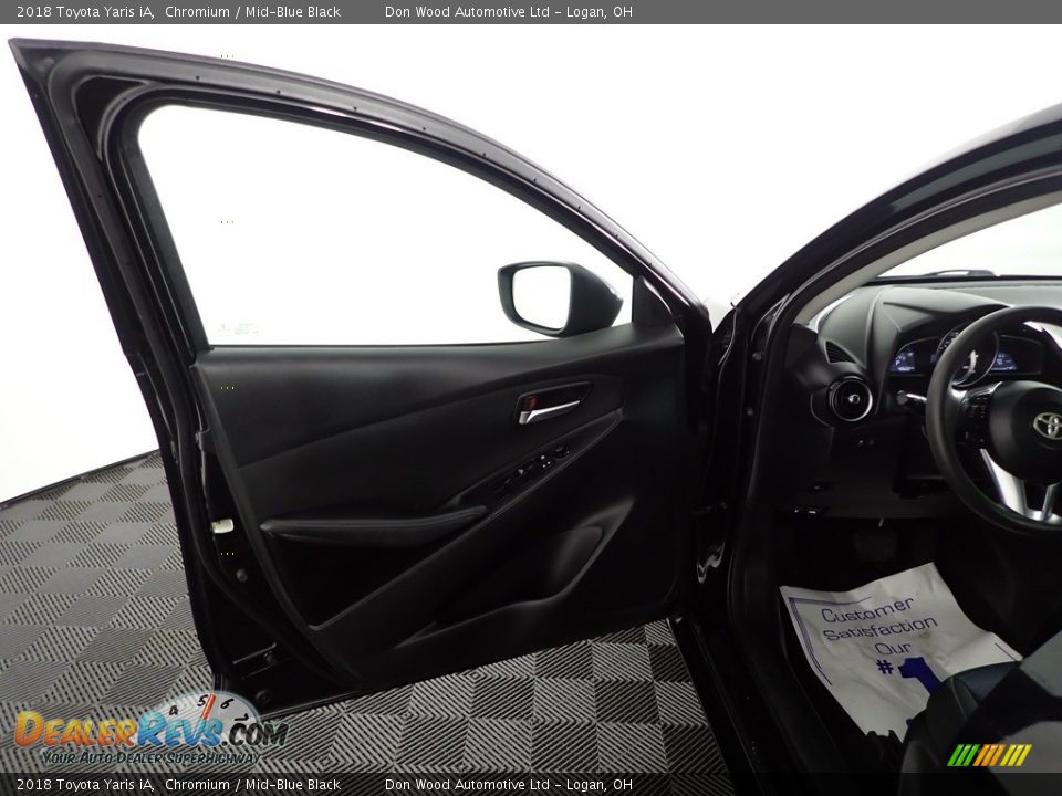 2018 Toyota Yaris iA Chromium / Mid-Blue Black Photo #11