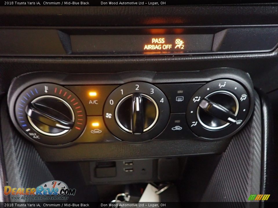 2018 Toyota Yaris iA Chromium / Mid-Blue Black Photo #16