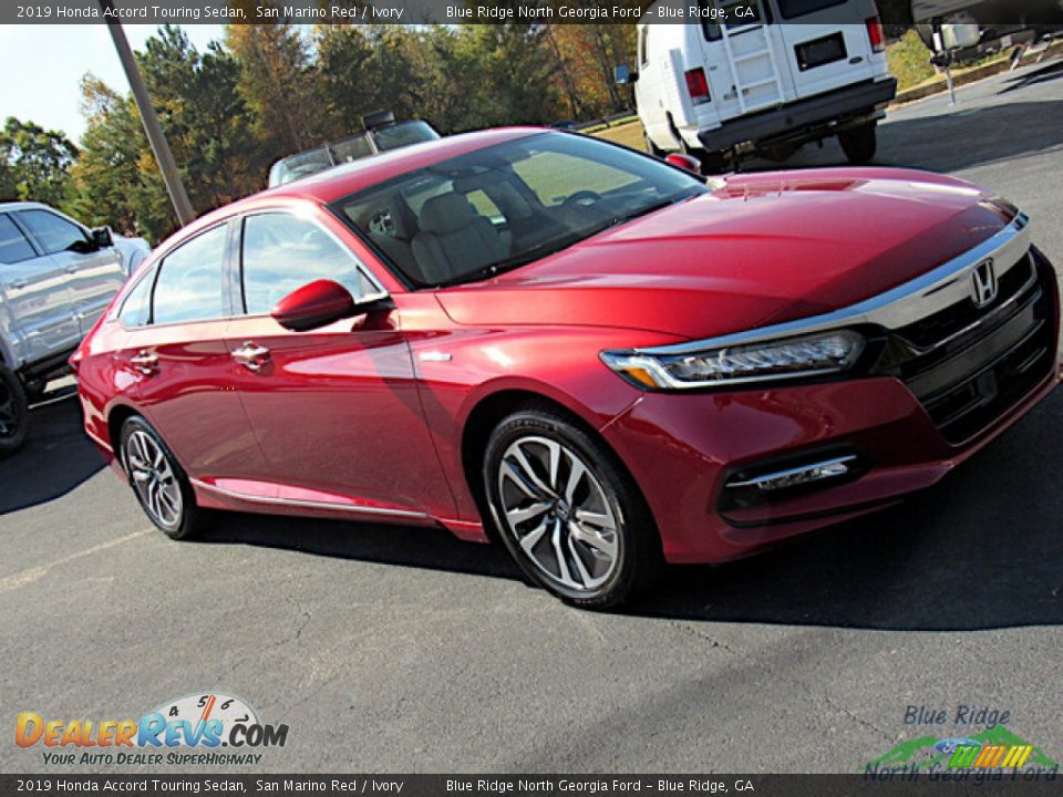 2019 Honda Accord Touring Sedan San Marino Red / Ivory Photo #32