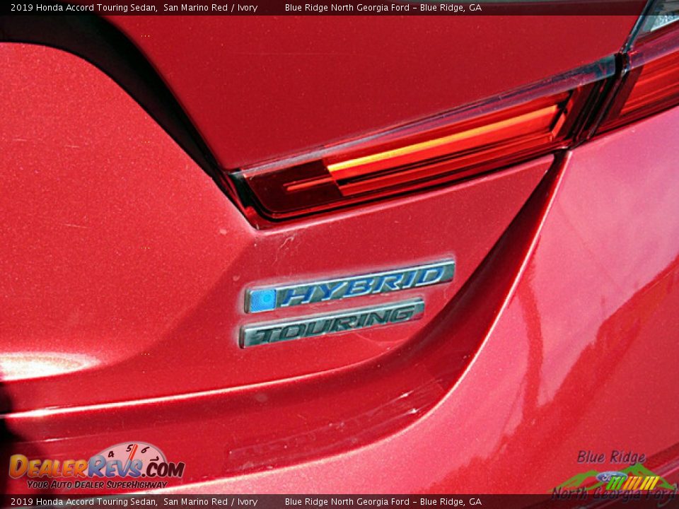 2019 Honda Accord Touring Sedan San Marino Red / Ivory Photo #35