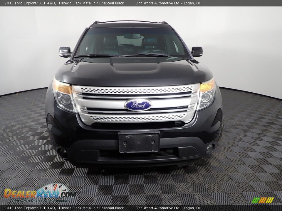 2013 Ford Explorer XLT 4WD Tuxedo Black Metallic / Charcoal Black Photo #5