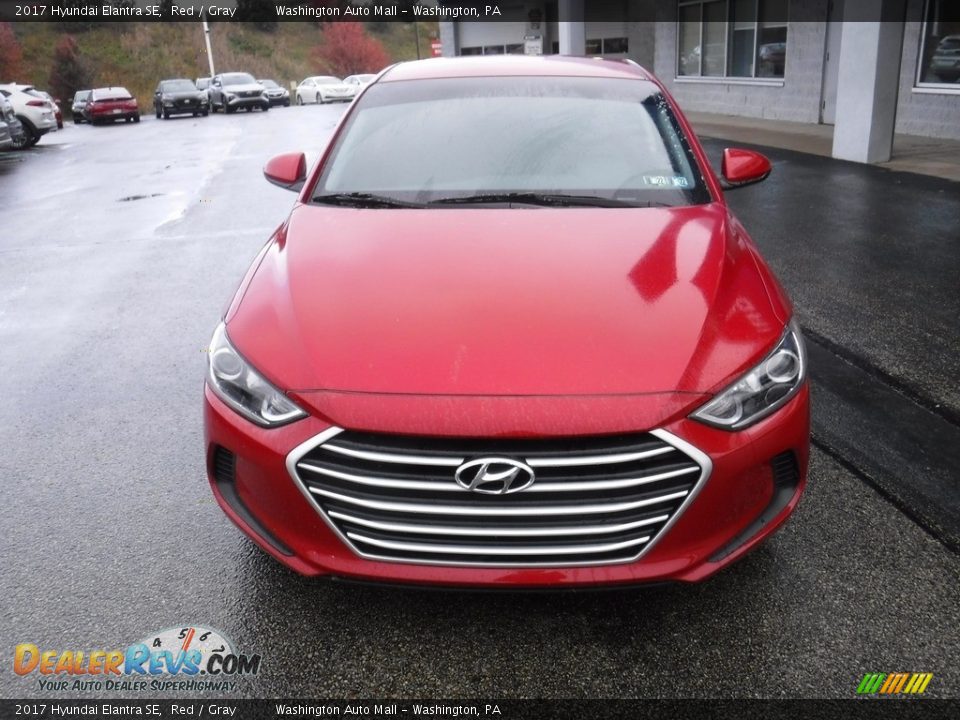 2017 Hyundai Elantra SE Red / Gray Photo #3