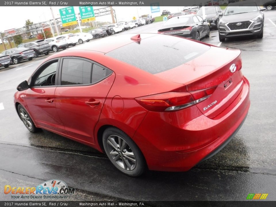 2017 Hyundai Elantra SE Red / Gray Photo #9