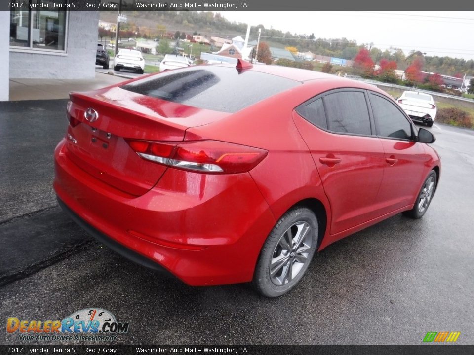 2017 Hyundai Elantra SE Red / Gray Photo #10