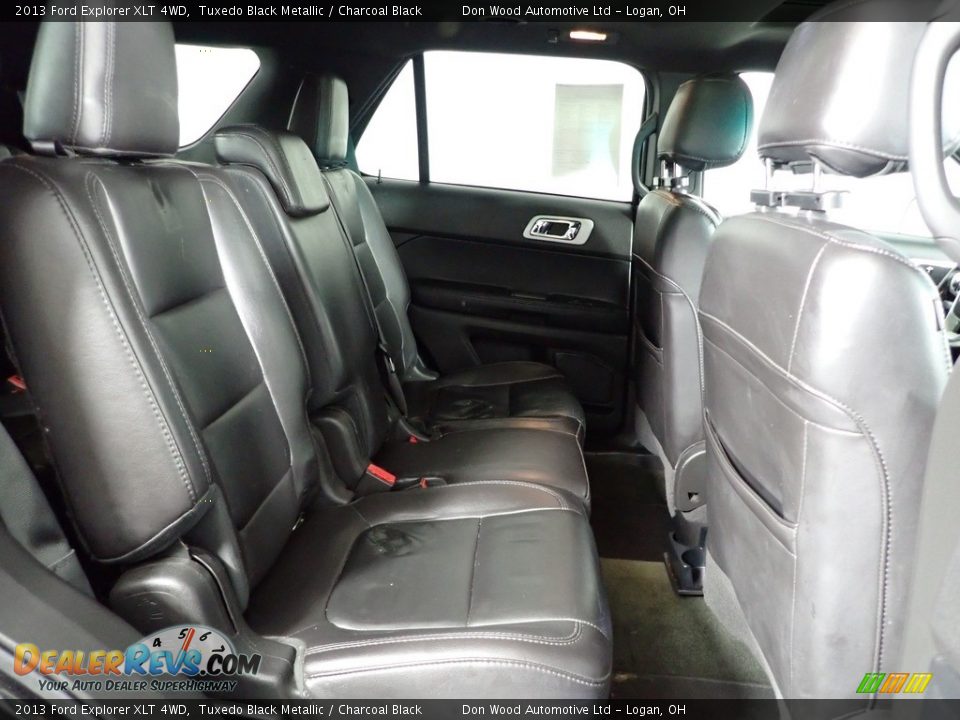 2013 Ford Explorer XLT 4WD Tuxedo Black Metallic / Charcoal Black Photo #34
