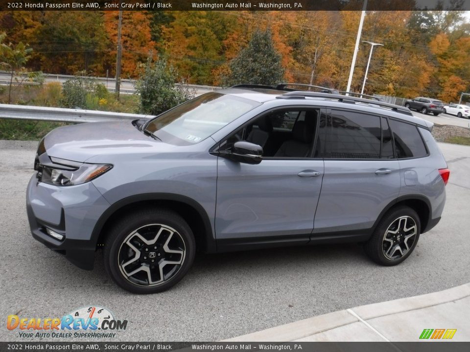 2022 Honda Passport Elite AWD Sonic Gray Pearl / Black Photo #15