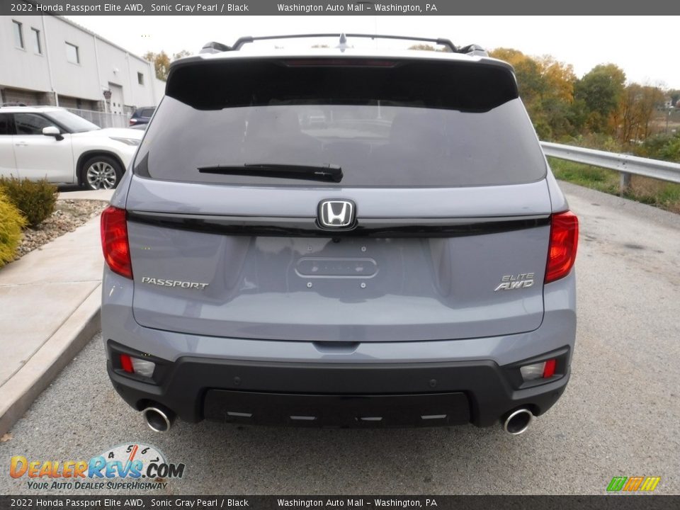 2022 Honda Passport Elite AWD Sonic Gray Pearl / Black Photo #17