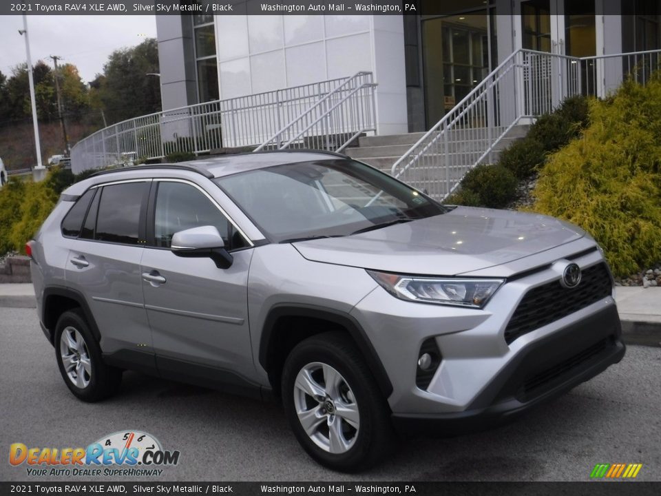 2021 Toyota RAV4 XLE AWD Silver Sky Metallic / Black Photo #1
