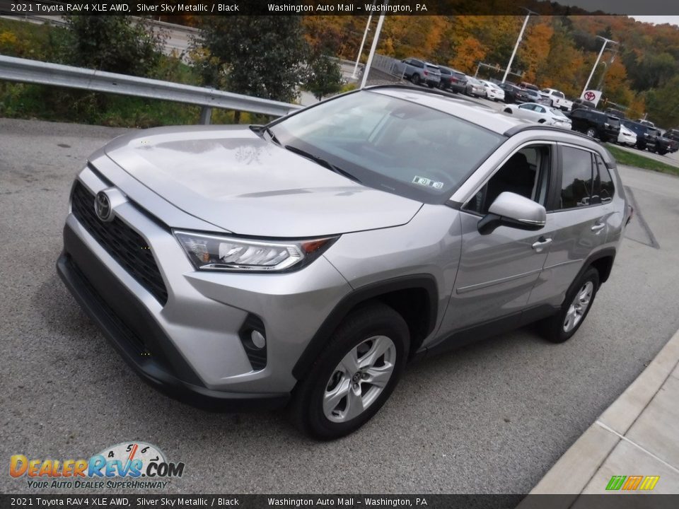 2021 Toyota RAV4 XLE AWD Silver Sky Metallic / Black Photo #11
