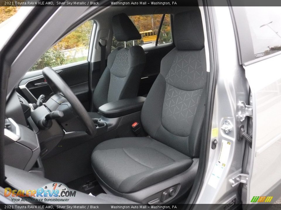 2021 Toyota RAV4 XLE AWD Silver Sky Metallic / Black Photo #17
