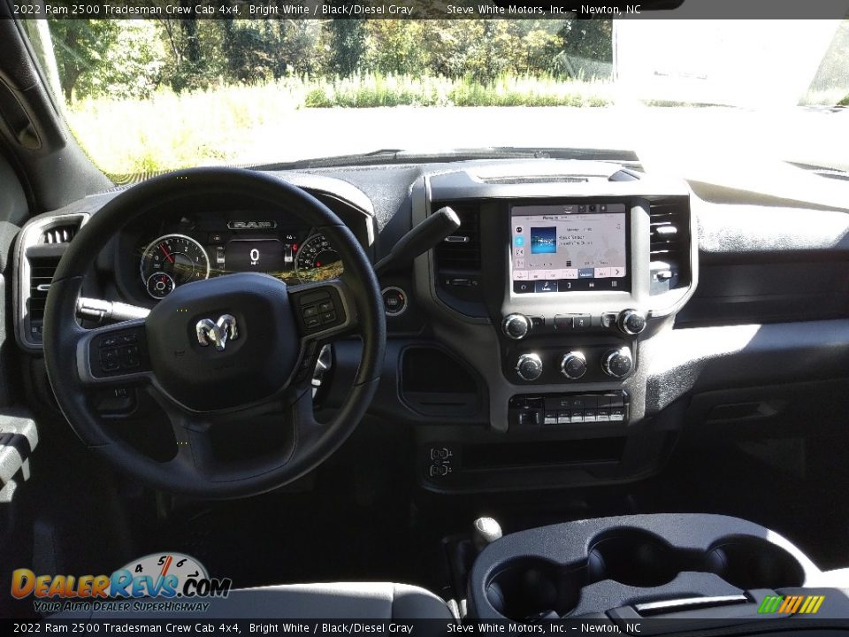 2022 Ram 2500 Tradesman Crew Cab 4x4 Bright White / Black/Diesel Gray Photo #17