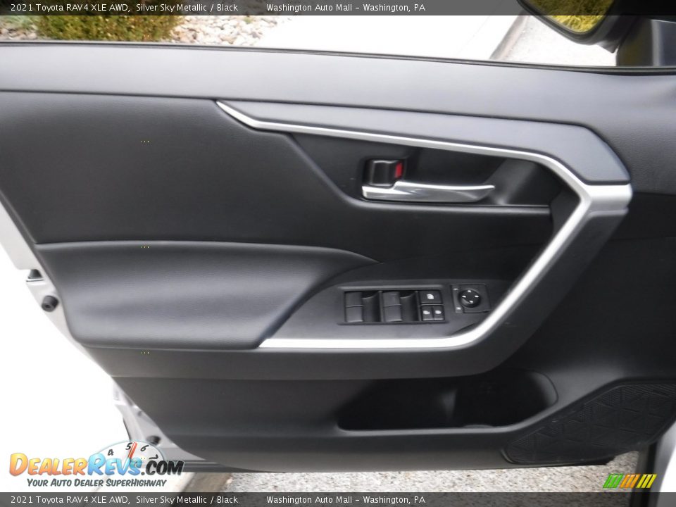 2021 Toyota RAV4 XLE AWD Silver Sky Metallic / Black Photo #19