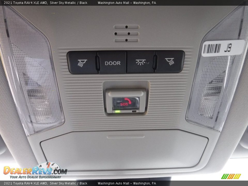 2021 Toyota RAV4 XLE AWD Silver Sky Metallic / Black Photo #25