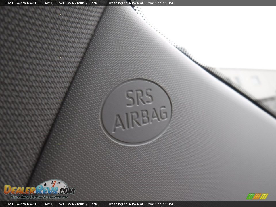 2021 Toyota RAV4 XLE AWD Silver Sky Metallic / Black Photo #26