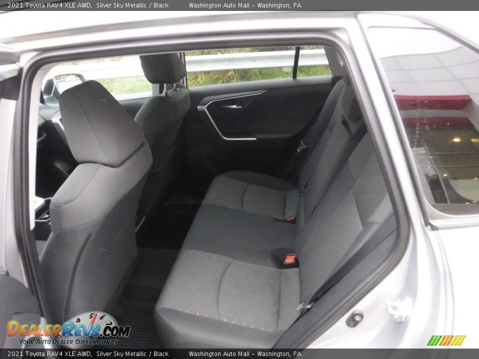2021 Toyota RAV4 XLE AWD Silver Sky Metallic / Black Photo #28