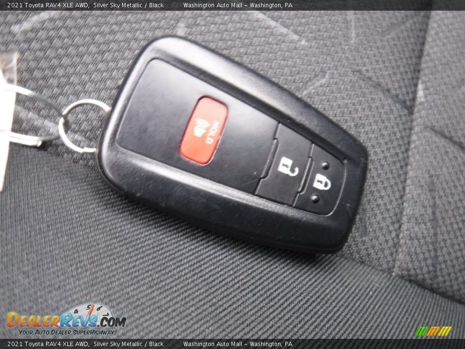 2021 Toyota RAV4 XLE AWD Silver Sky Metallic / Black Photo #31