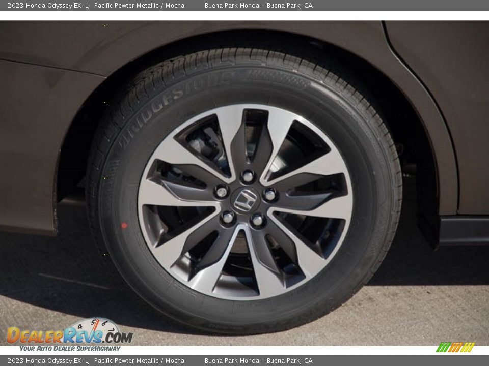 2023 Honda Odyssey EX-L Wheel Photo #10