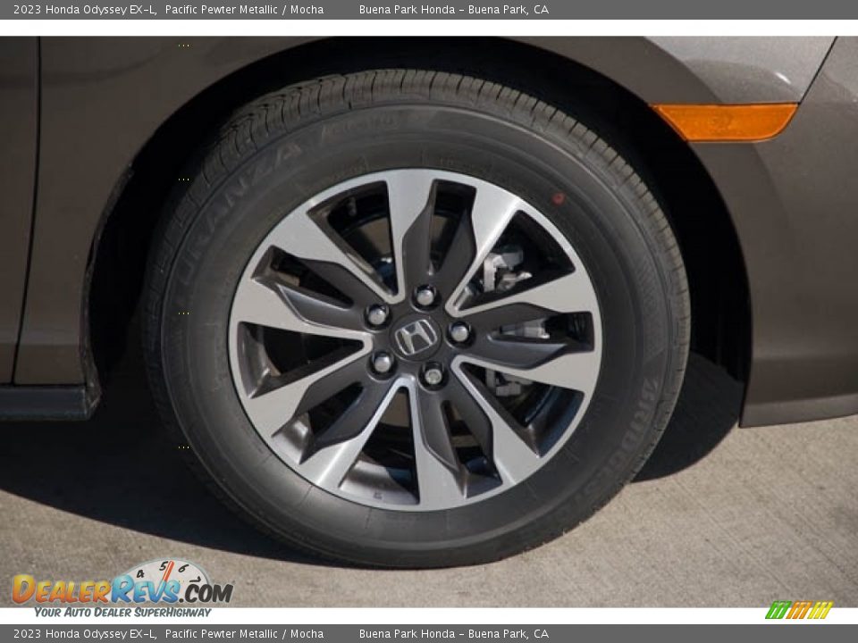 2023 Honda Odyssey EX-L Wheel Photo #11