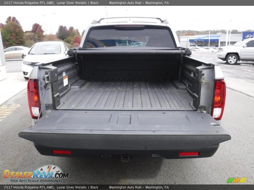 2017 Honda Ridgeline RTL AWD Lunar Silver Metallic / Black Photo #15