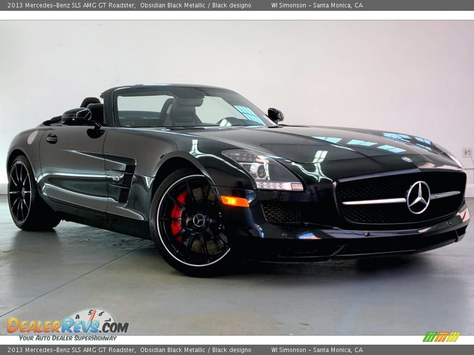 Front 3/4 View of 2013 Mercedes-Benz SLS AMG GT Roadster Photo #33