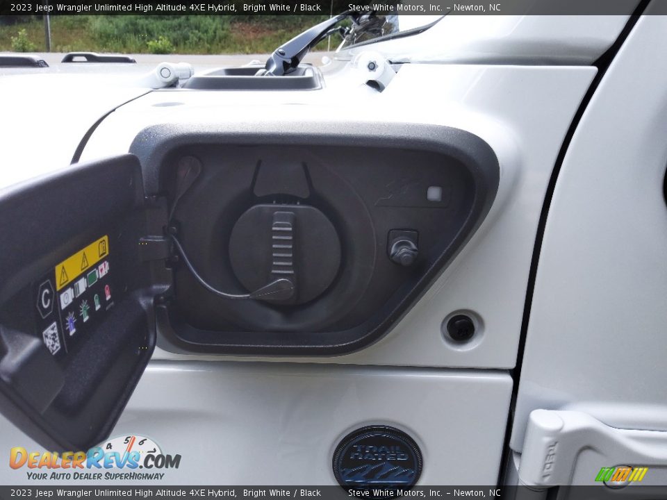 2023 Jeep Wrangler Unlimited High Altitude 4XE Hybrid Bright White / Black Photo #10