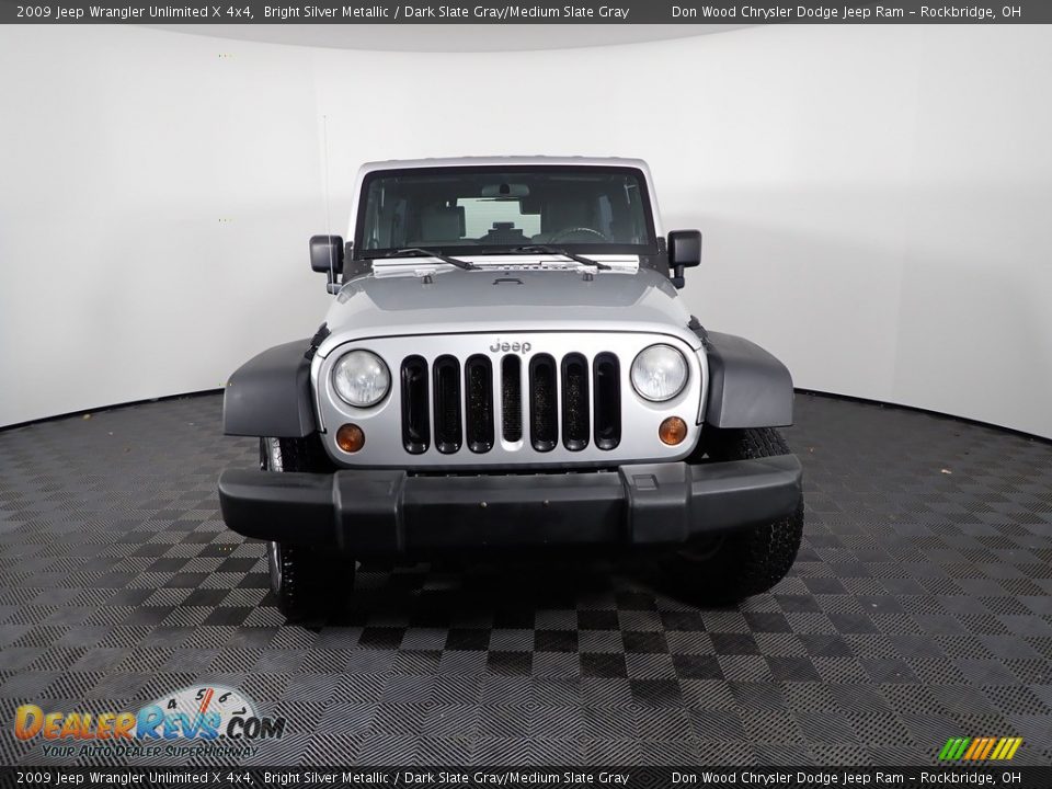 2009 Jeep Wrangler Unlimited X 4x4 Bright Silver Metallic / Dark Slate Gray/Medium Slate Gray Photo #3