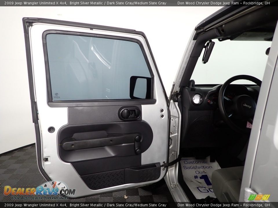 2009 Jeep Wrangler Unlimited X 4x4 Bright Silver Metallic / Dark Slate Gray/Medium Slate Gray Photo #10
