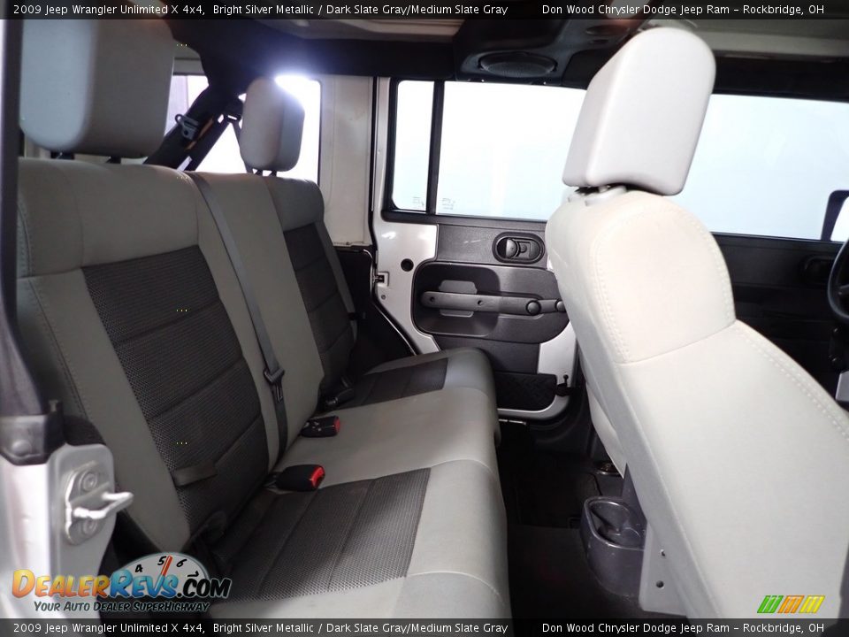 2009 Jeep Wrangler Unlimited X 4x4 Bright Silver Metallic / Dark Slate Gray/Medium Slate Gray Photo #23