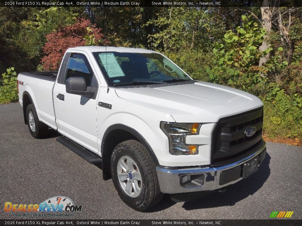Front 3/4 View of 2016 Ford F150 XL Regular Cab 4x4 Photo #4