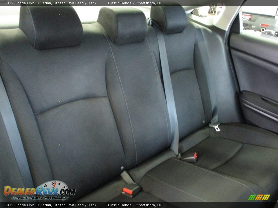 2019 Honda Civic LX Sedan Molten Lava Pearl / Black Photo #22