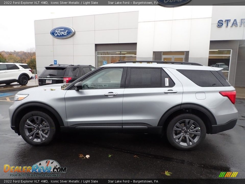 Iconic Silver Metallic 2022 Ford Explorer XLT 4WD Photo #2