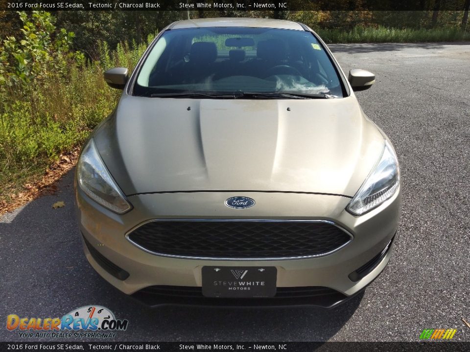 2016 Ford Focus SE Sedan Tectonic / Charcoal Black Photo #3