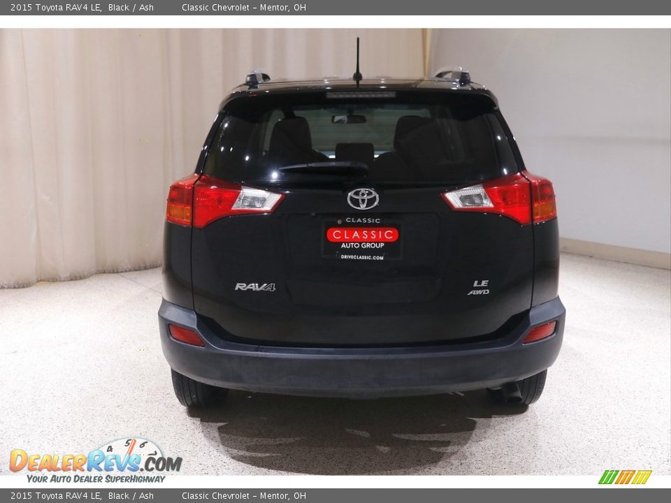 2015 Toyota RAV4 LE Black / Ash Photo #18