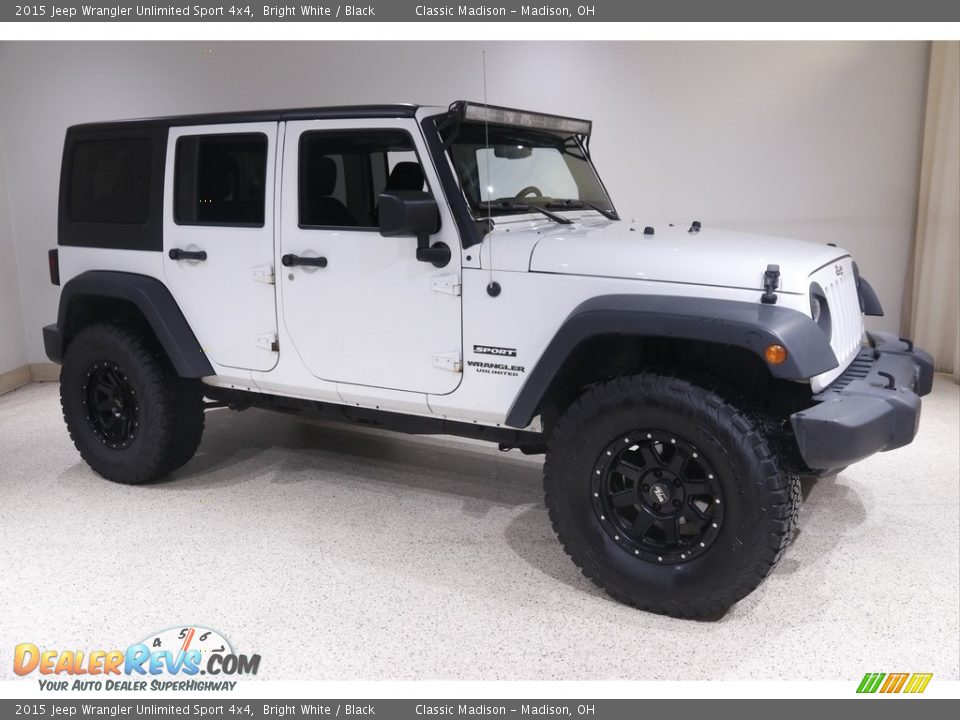 2015 Jeep Wrangler Unlimited Sport 4x4 Bright White / Black Photo #1
