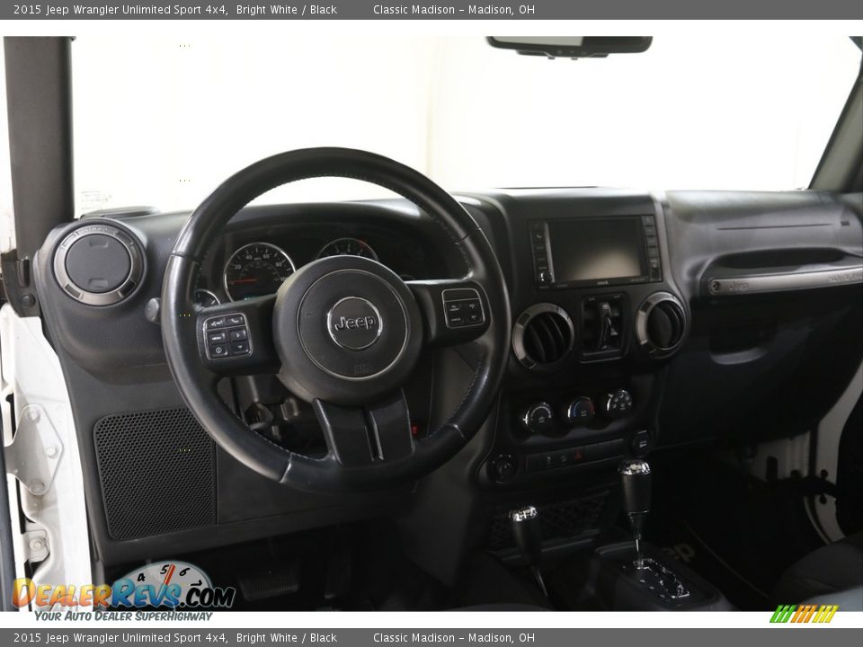 2015 Jeep Wrangler Unlimited Sport 4x4 Bright White / Black Photo #6