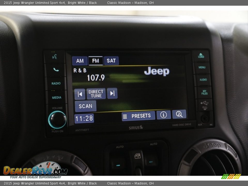 2015 Jeep Wrangler Unlimited Sport 4x4 Bright White / Black Photo #10