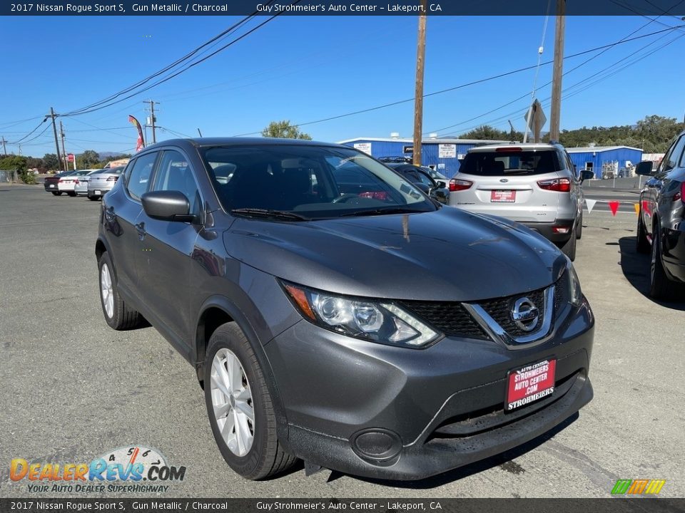 2017 Nissan Rogue Sport S Gun Metallic / Charcoal Photo #1